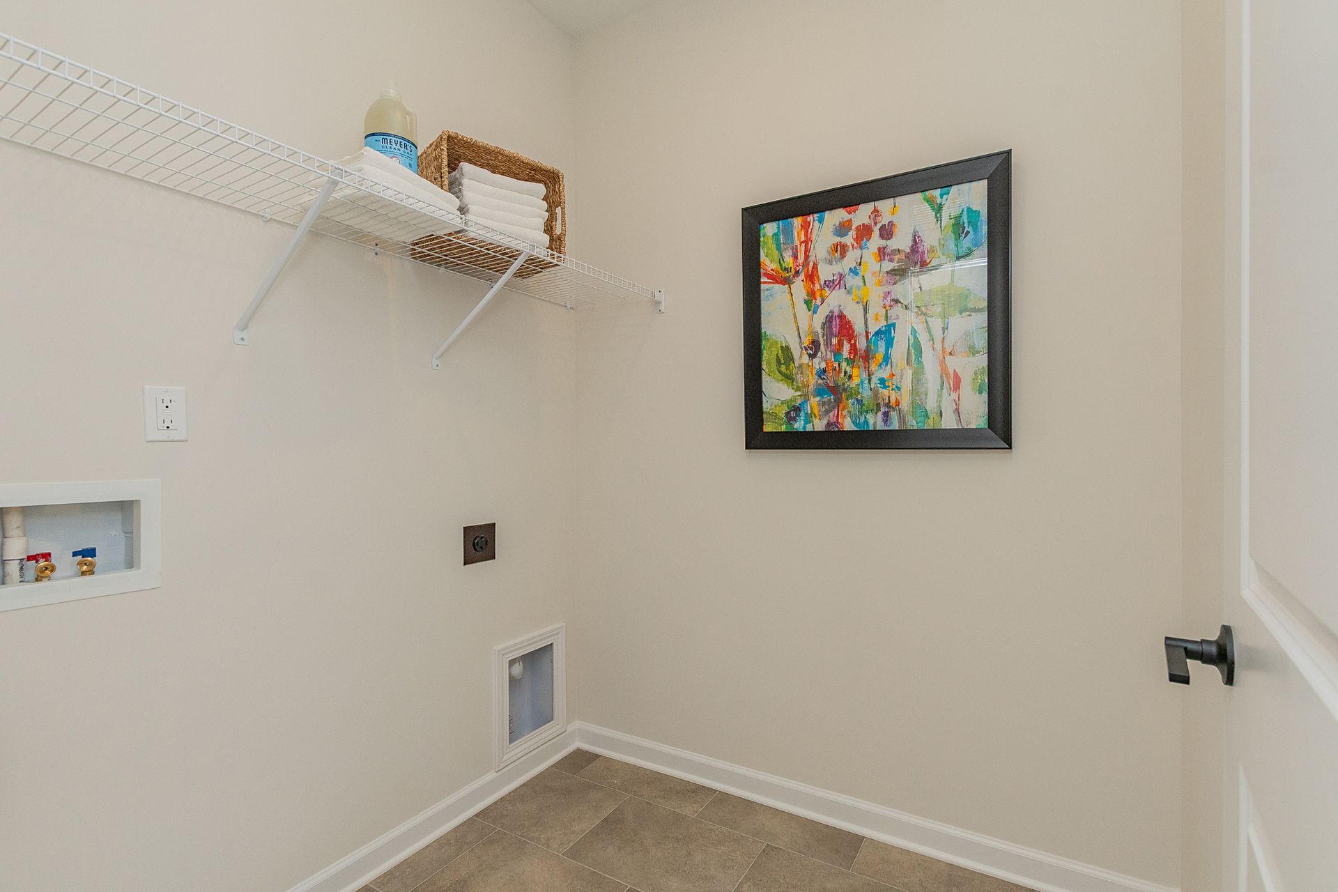 Suwanee Laundry Room