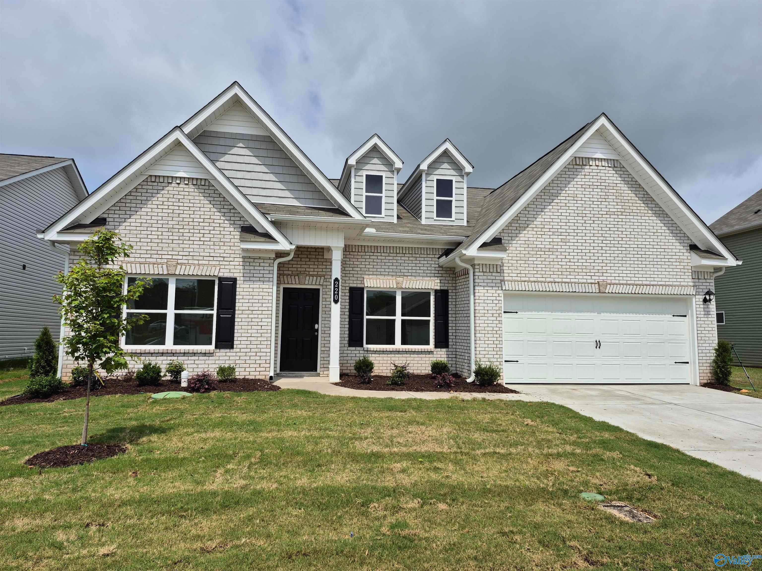 220 Roman Randall Road