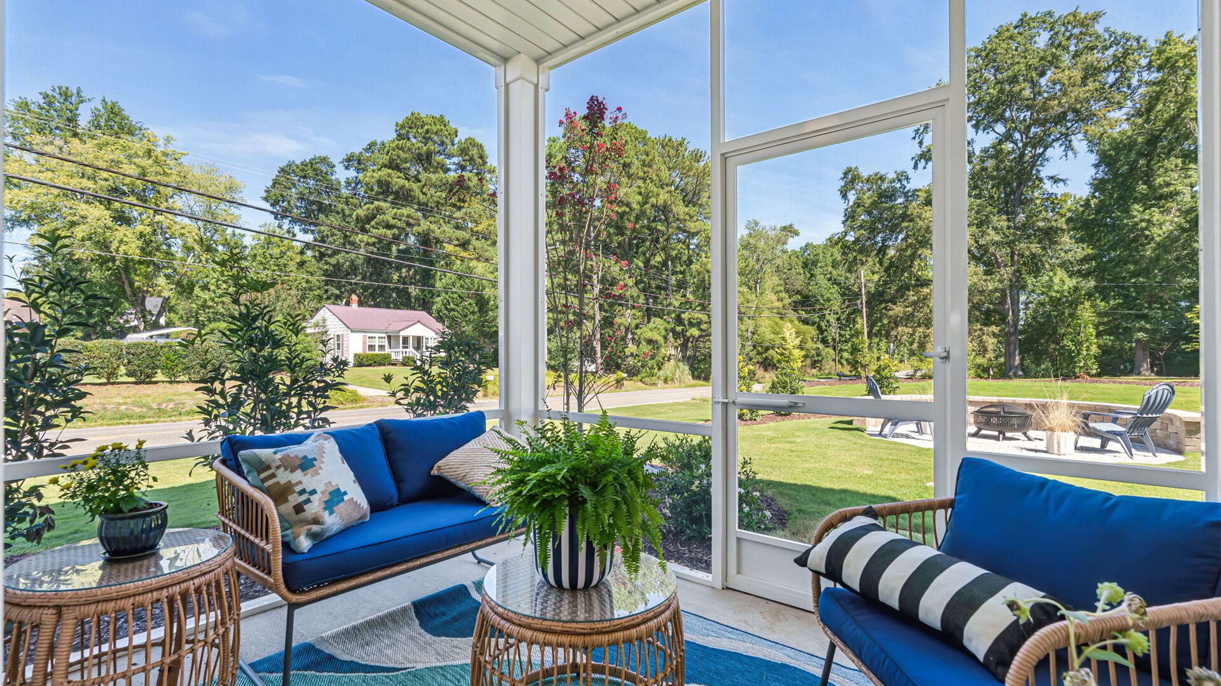 Restful Outdoor Living Areas