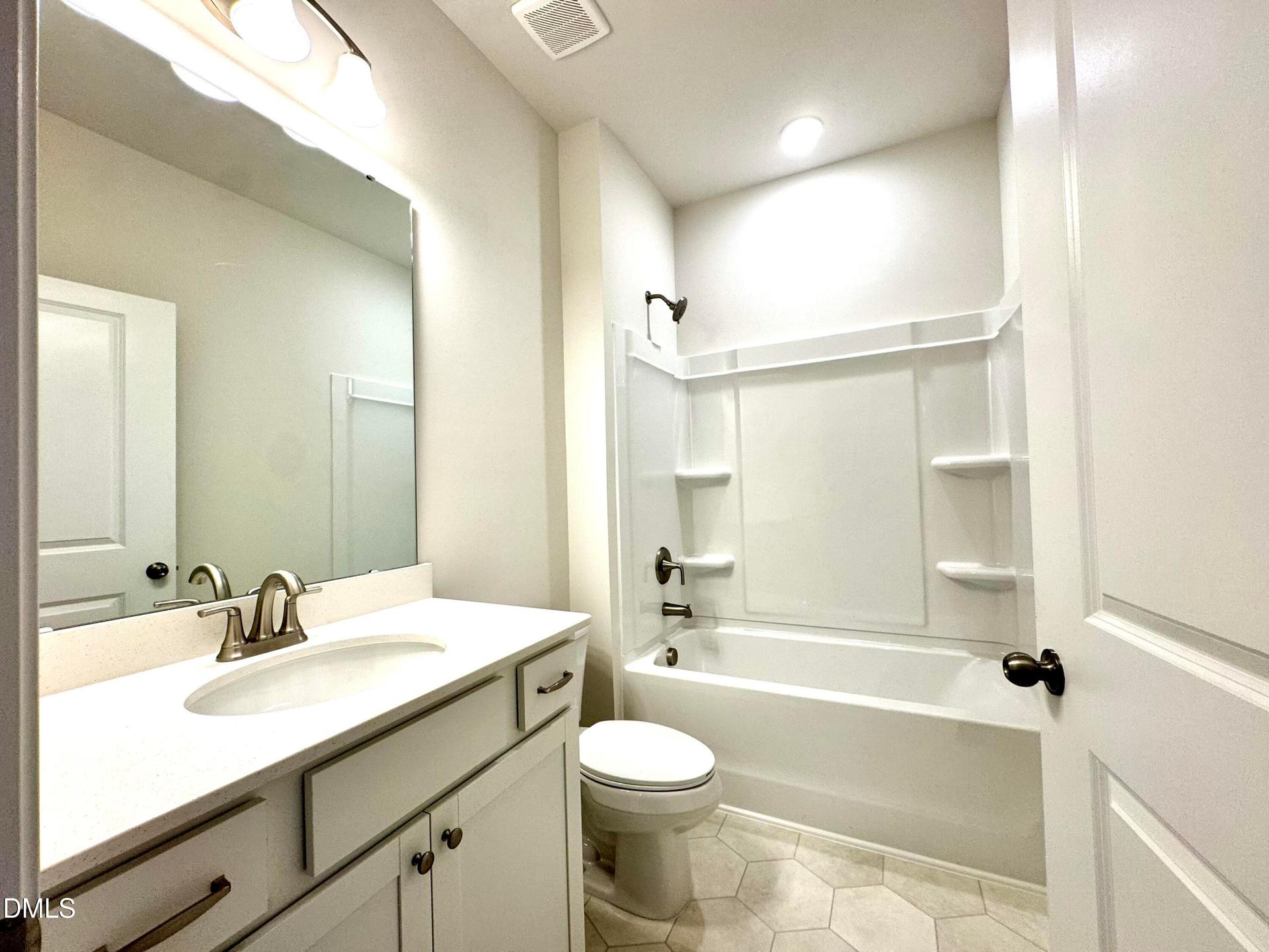 Hallway Full Bathroom