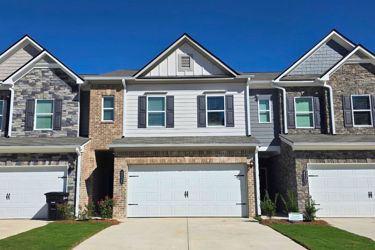 4535 Village Springs Square