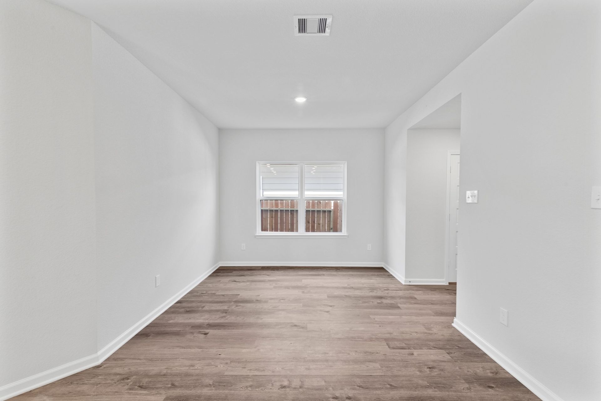 The Sparrow II- Dining Room. Sample floor plan image for illustration; upgrades, options, and colors may vary.