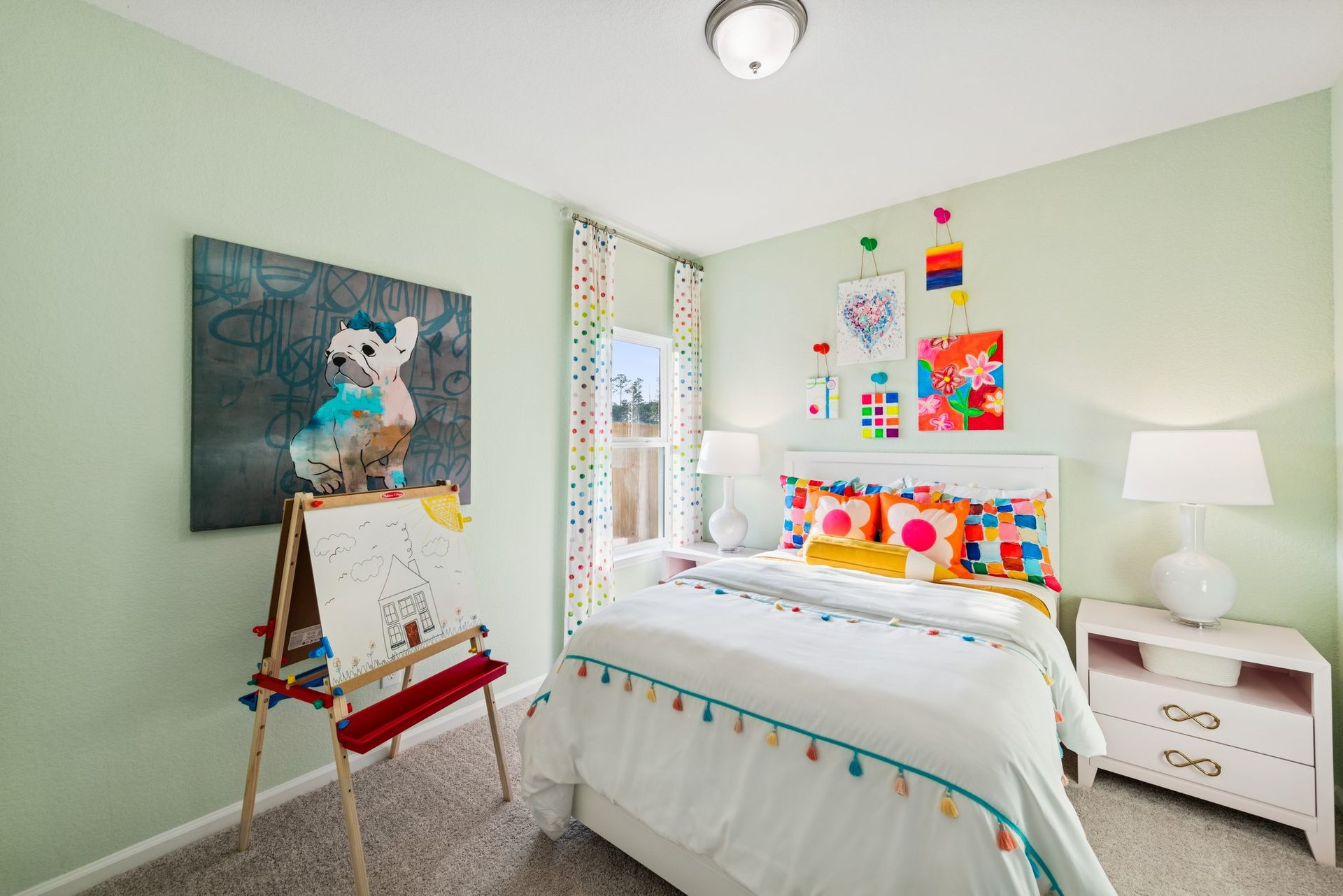 Bed 3. Sample image for illustration; upgrades, options, and colors may vary.