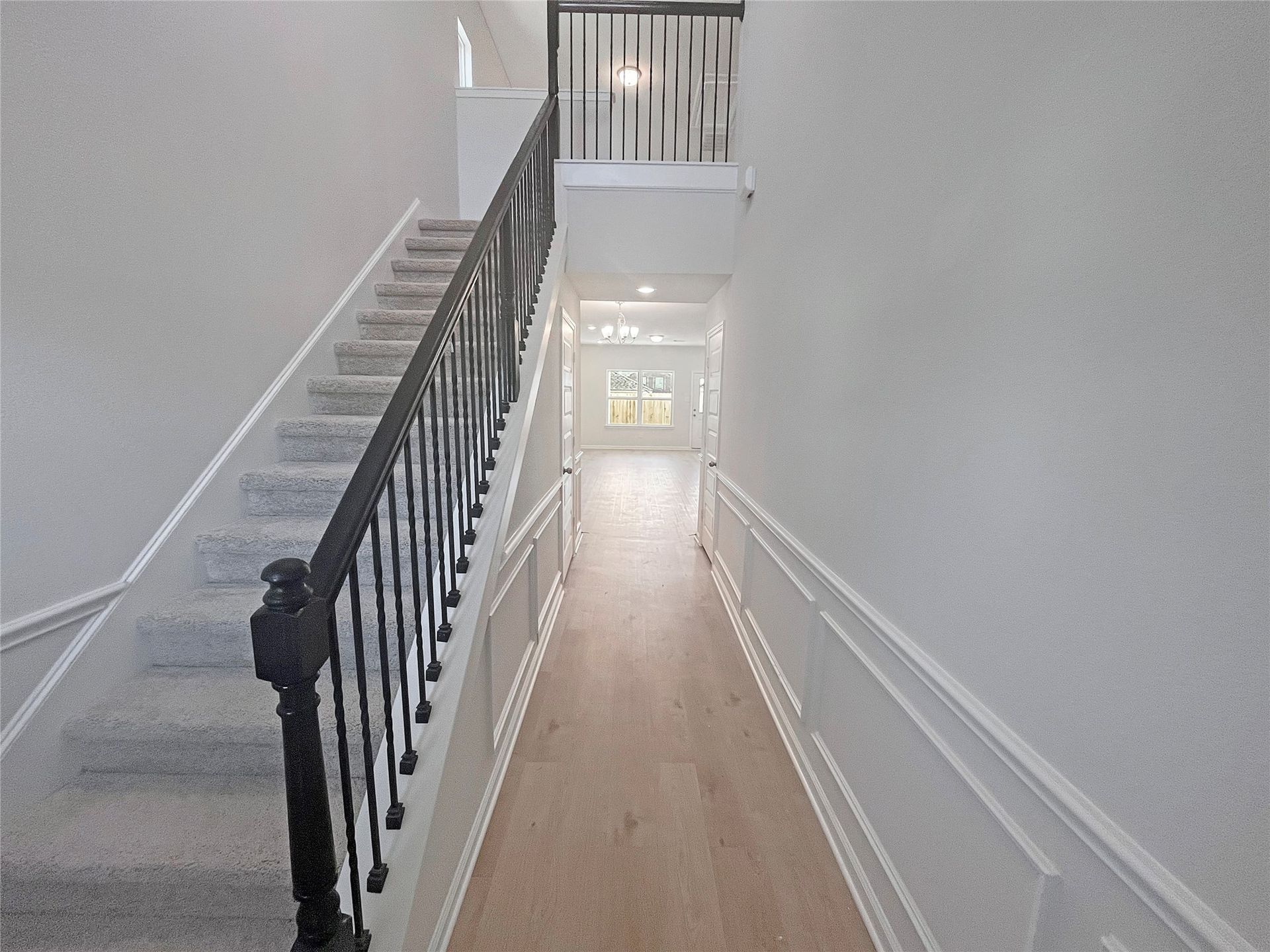 The Robin II- Foyer. Sample image to be used for example only, colors, options and upgrades vary.