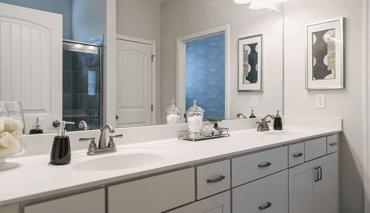 Private En-Suite Owner's Baths