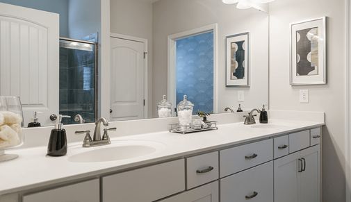 Private En-Suite Owner's Baths