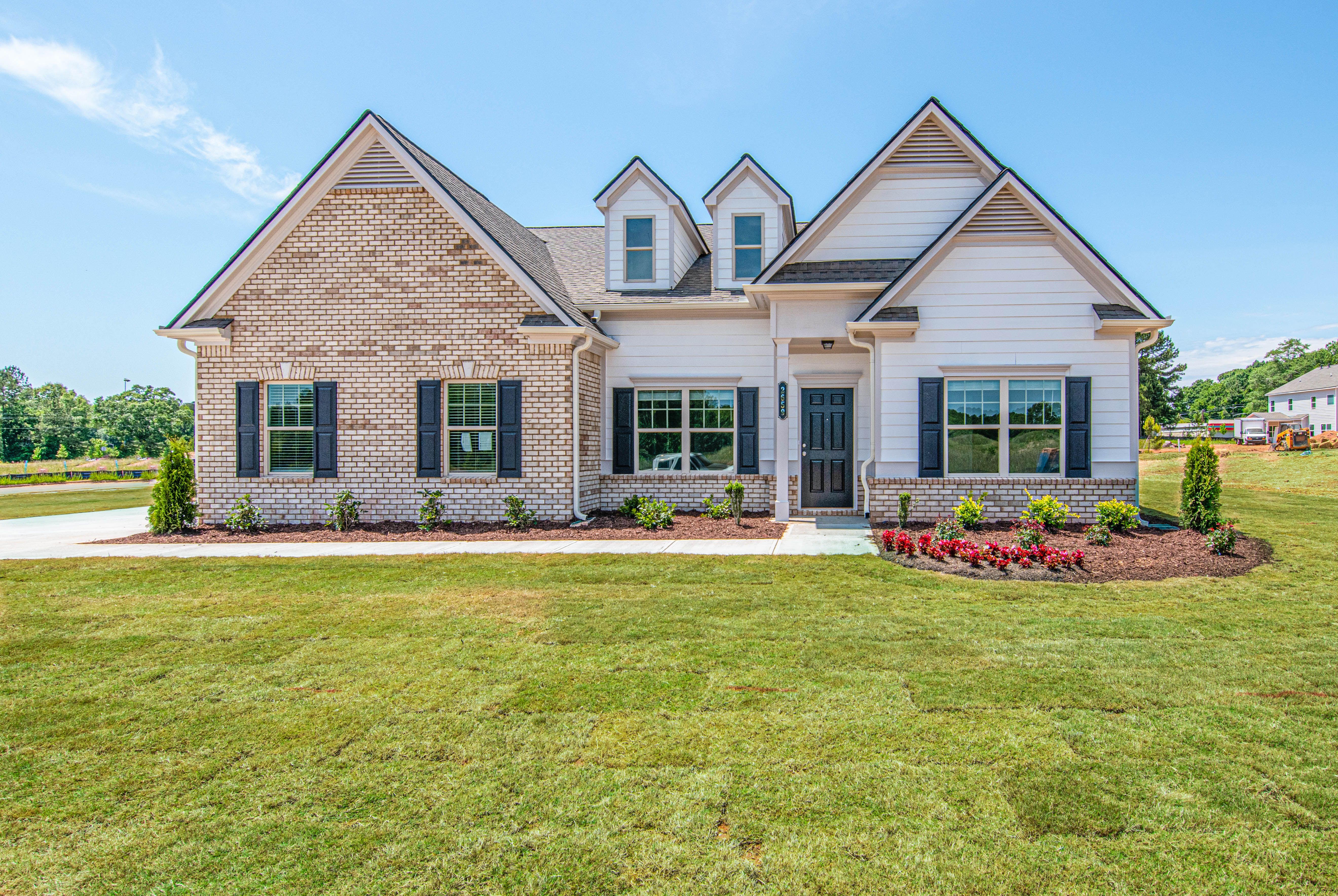 The Avery A Side Entry