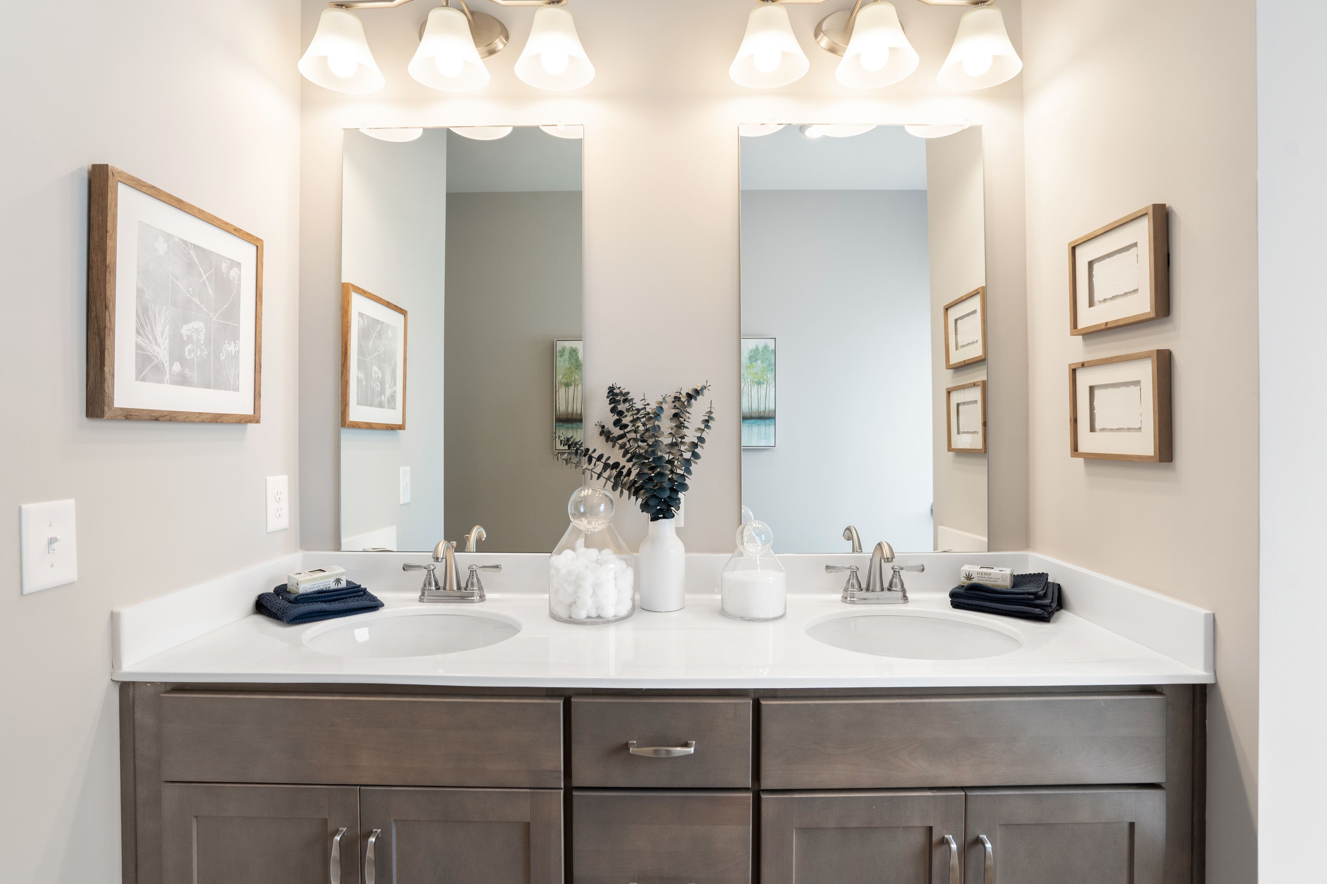 The Ellenwood II - Owner's Bath