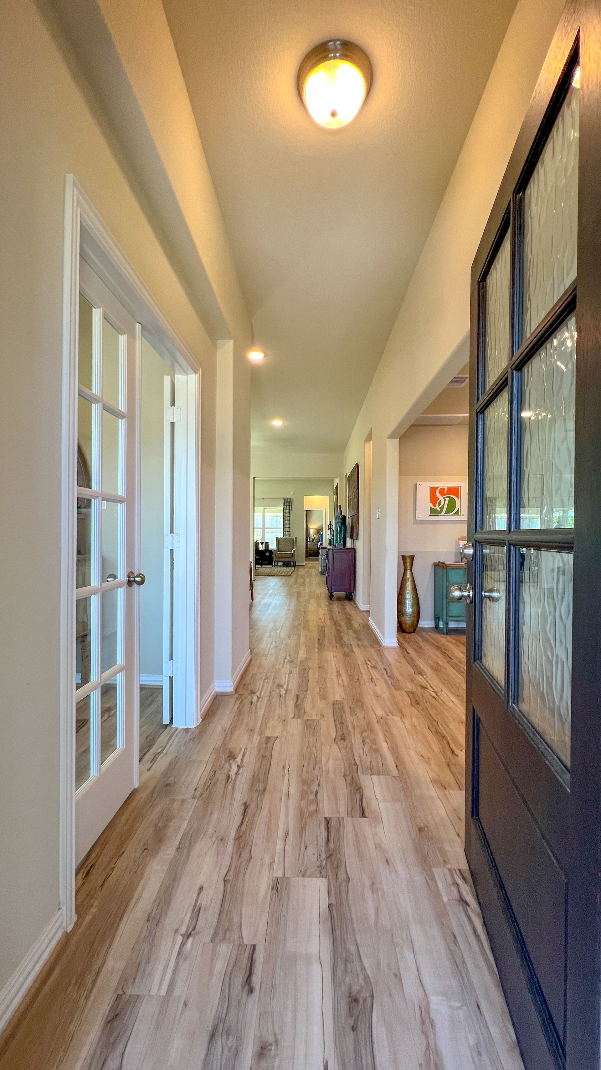 The Oakshire- Foyer