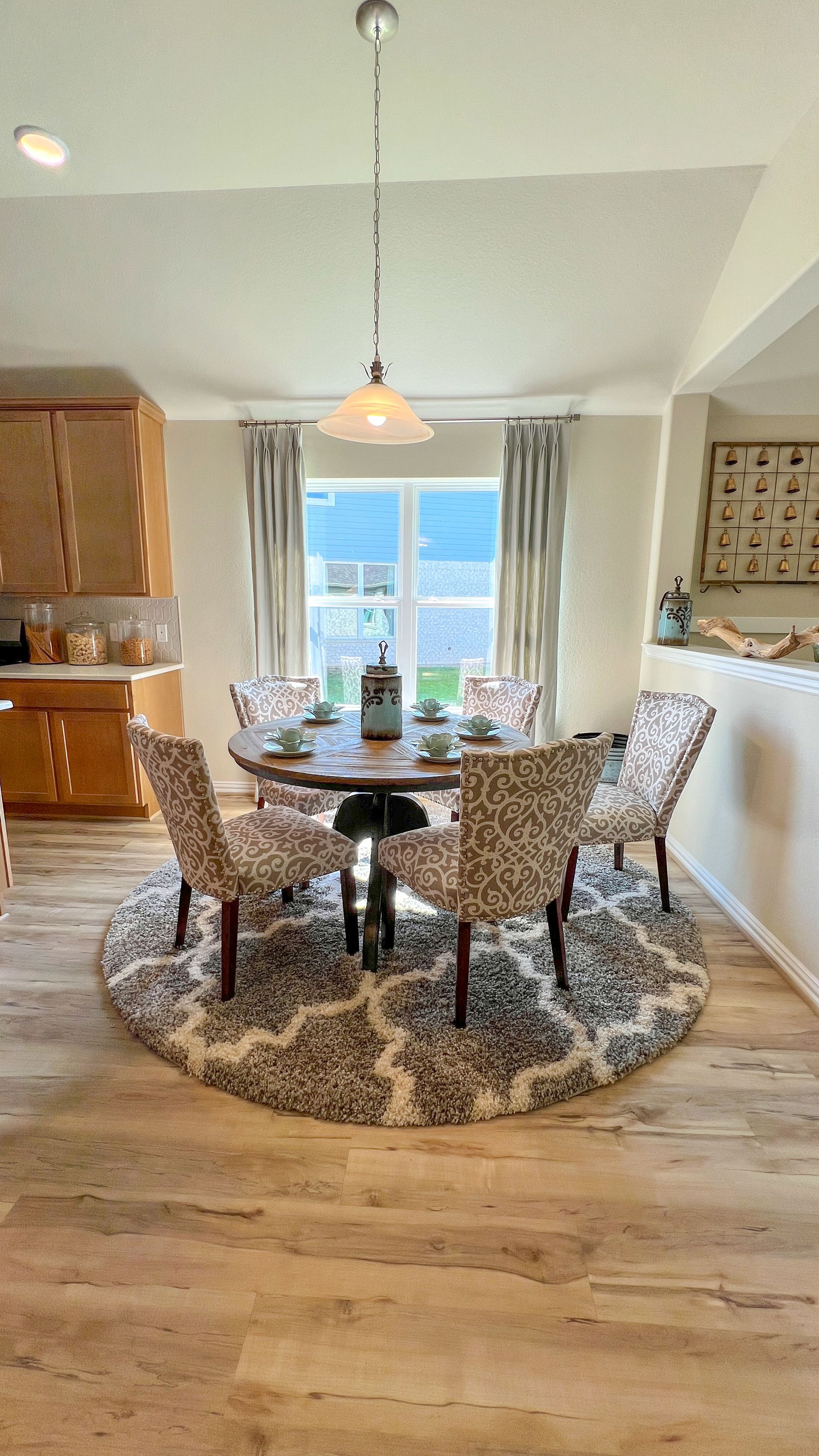 The Oakshire- Dining Area
