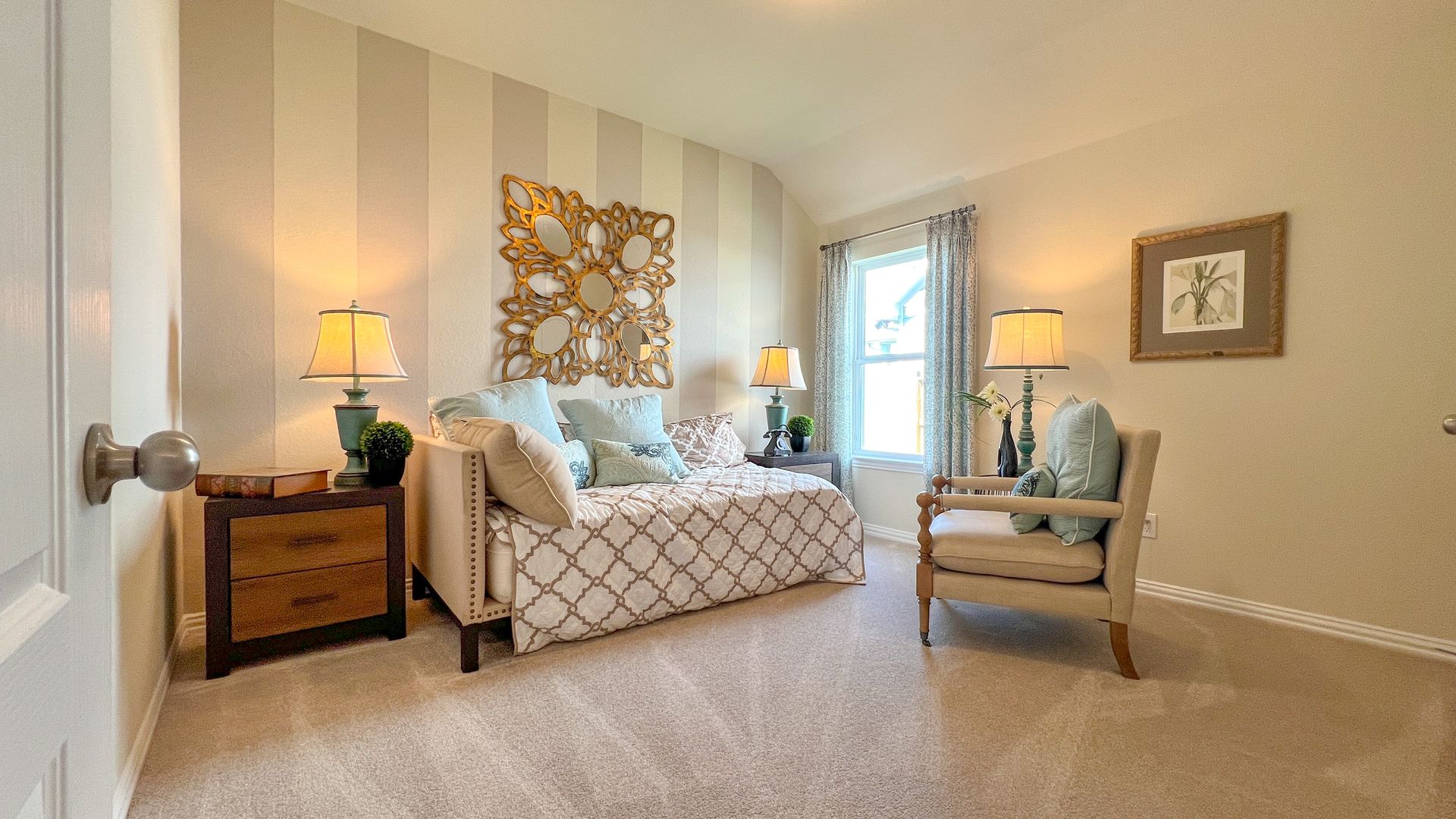 The Oakshire- Bedroom 3
