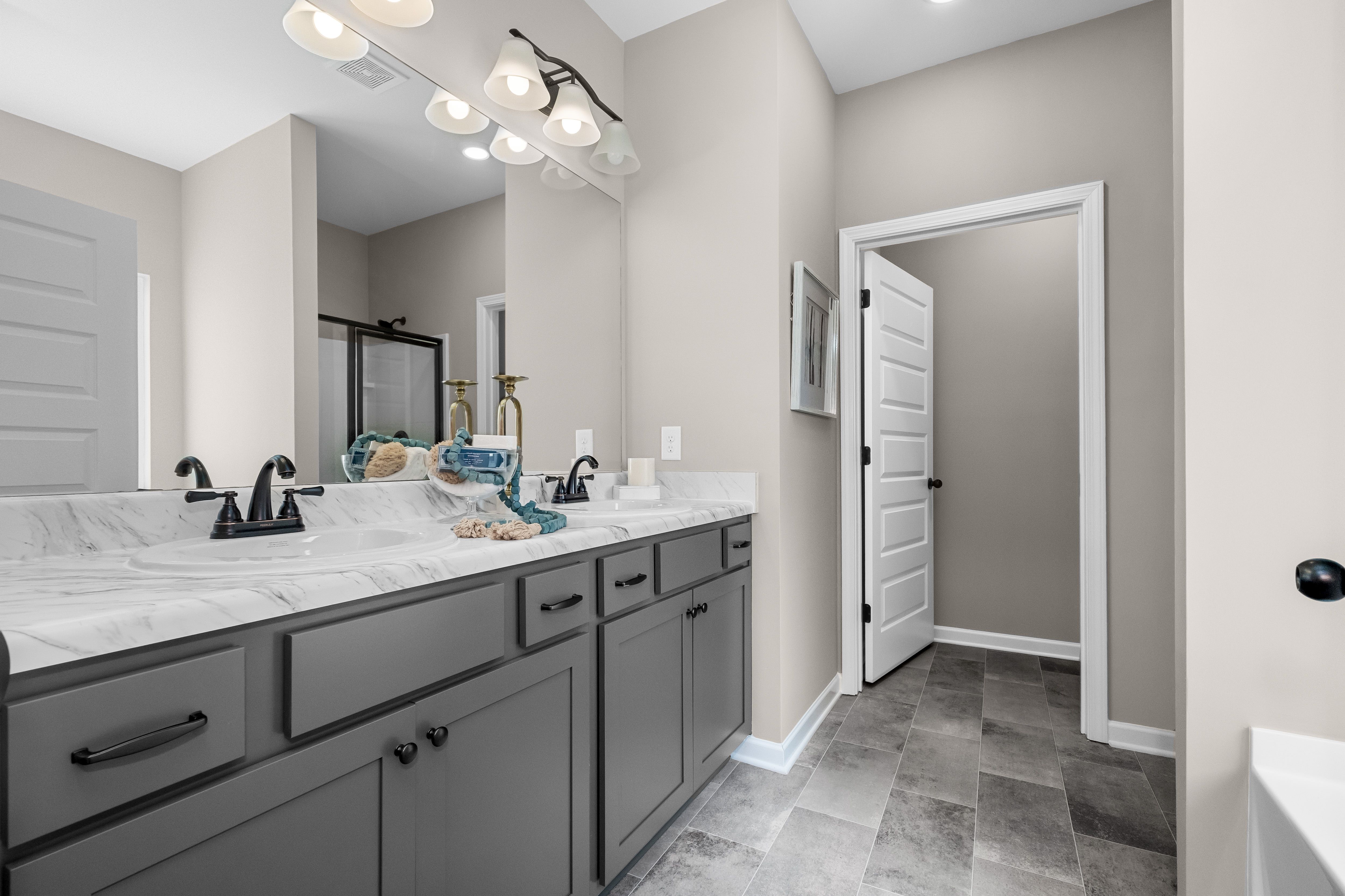 The Caldwell - Owner's Bath