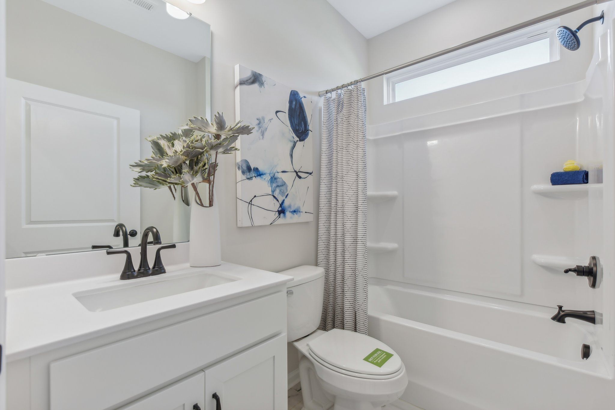 The Avery - Bathroom