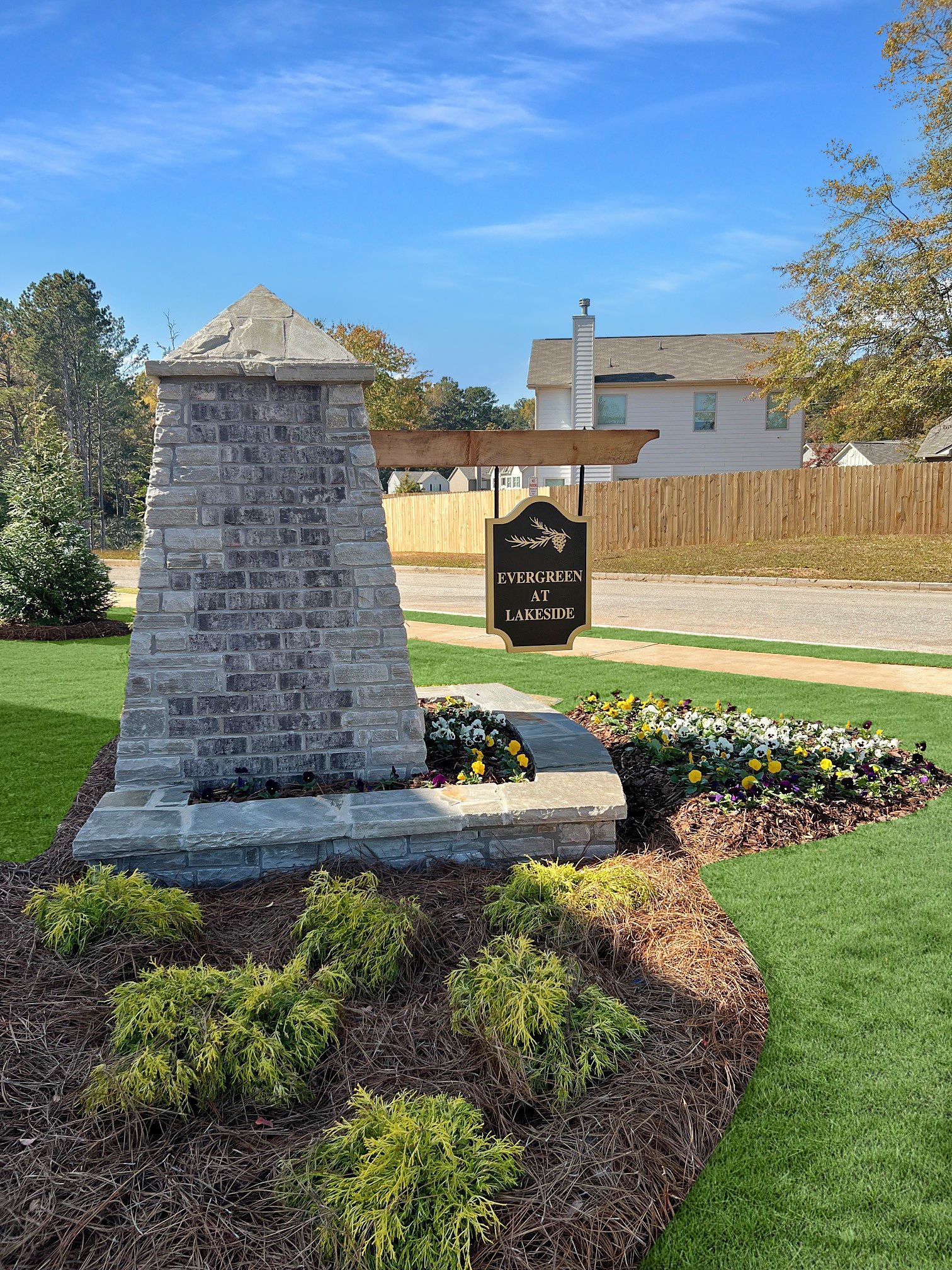 Evergreen at Lakeside Entrance monument