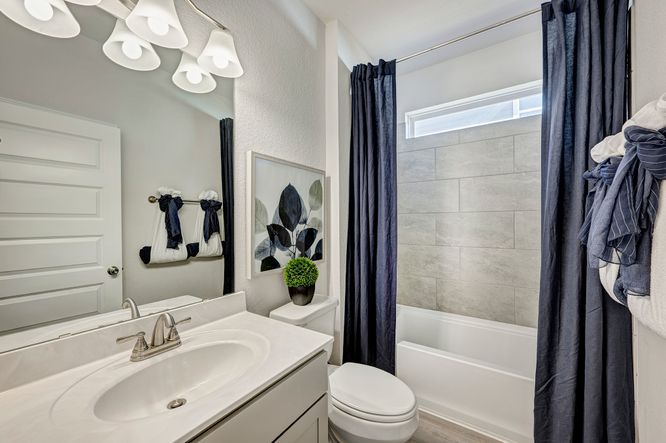 The Crawford- Secondary Bathroom