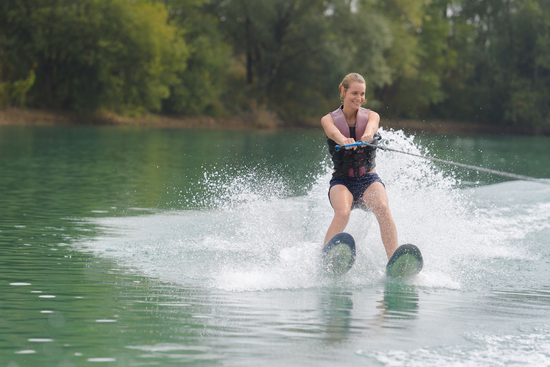 Aquatic activities nearby
