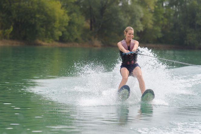 Aquatic activities nearby