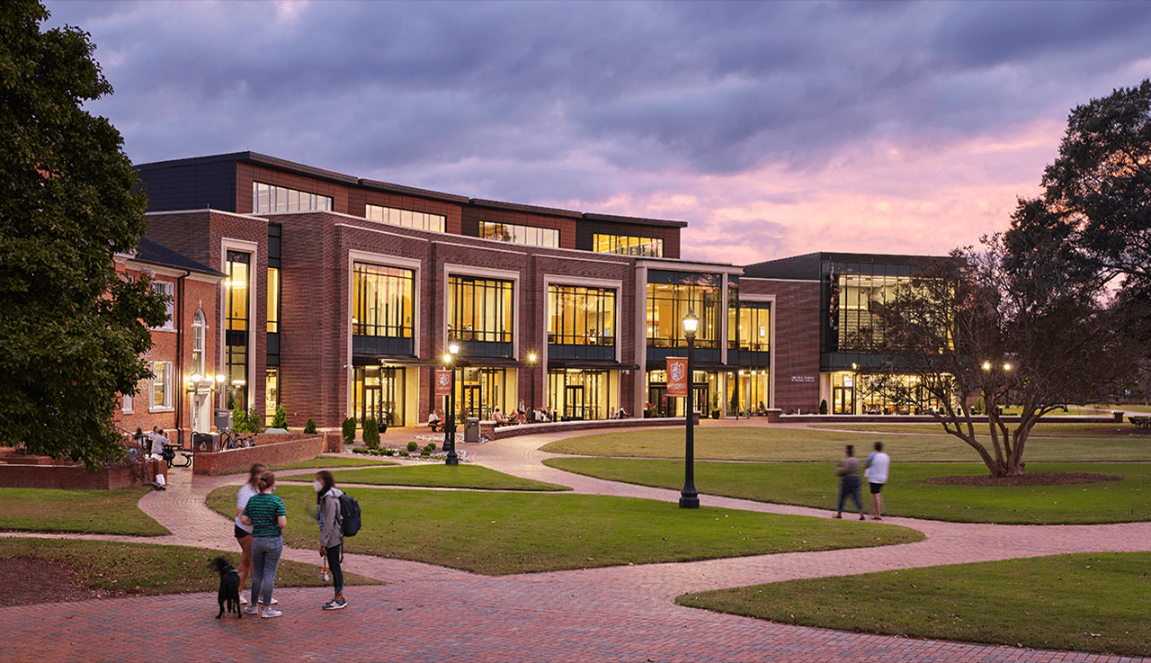 Minutes from Downtown Lillington