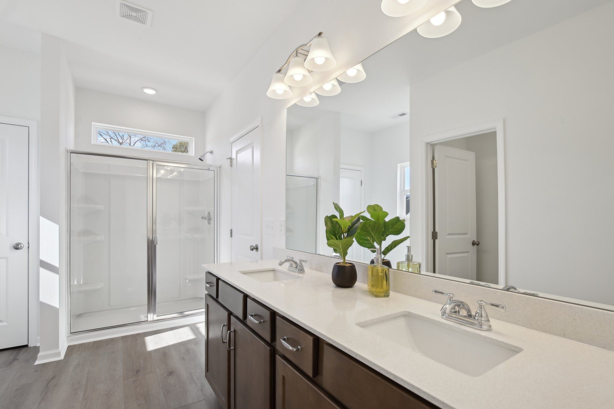 The Sussex - Owner's Bath