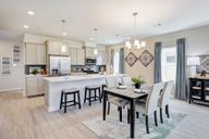 Enclave at Willis 50's por Smith Douglas Homes en Houston Texas