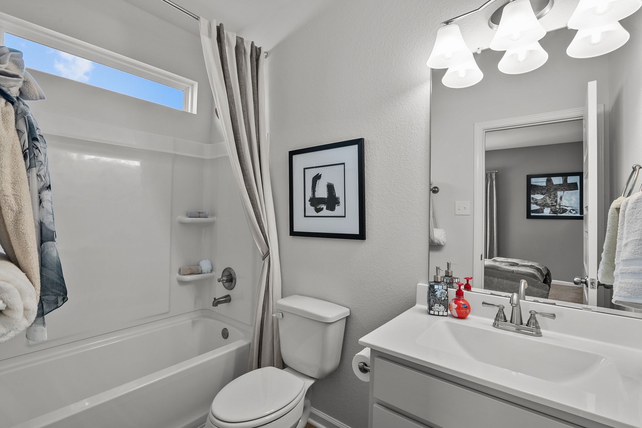 The Waring III- Bedroom 5 En Suite Bathroom