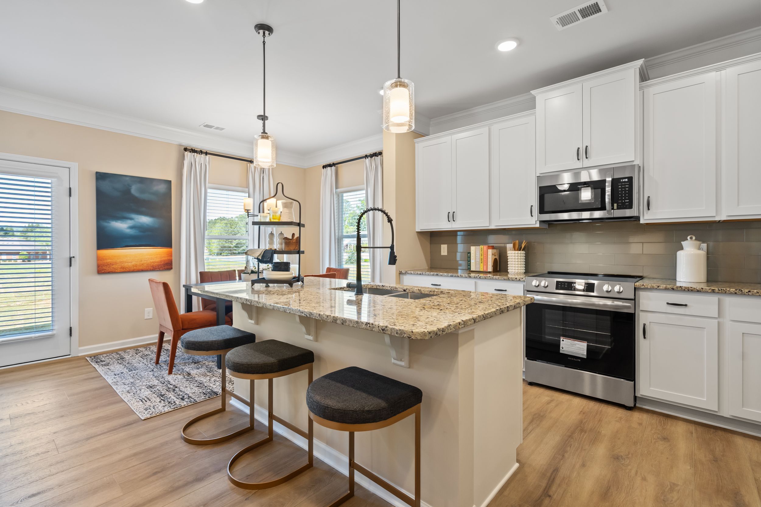 The Norwood II - Island Kitchen