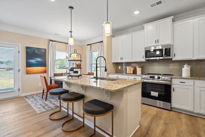 The Norwood II - Island Kitchen