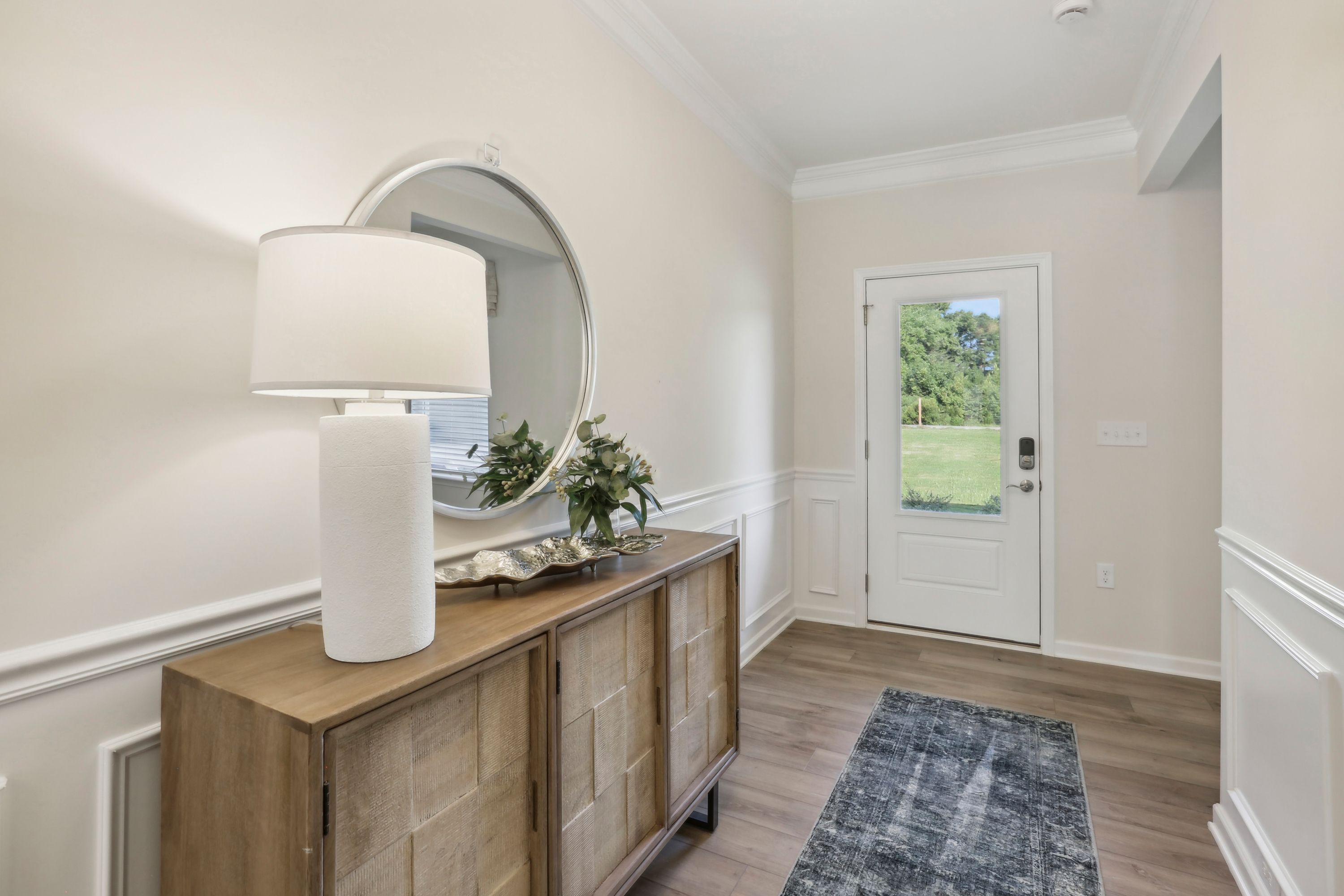 The Avondale - Entry