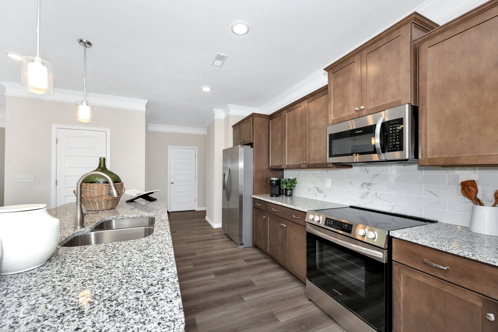 The Greenbrier II - Kitchen