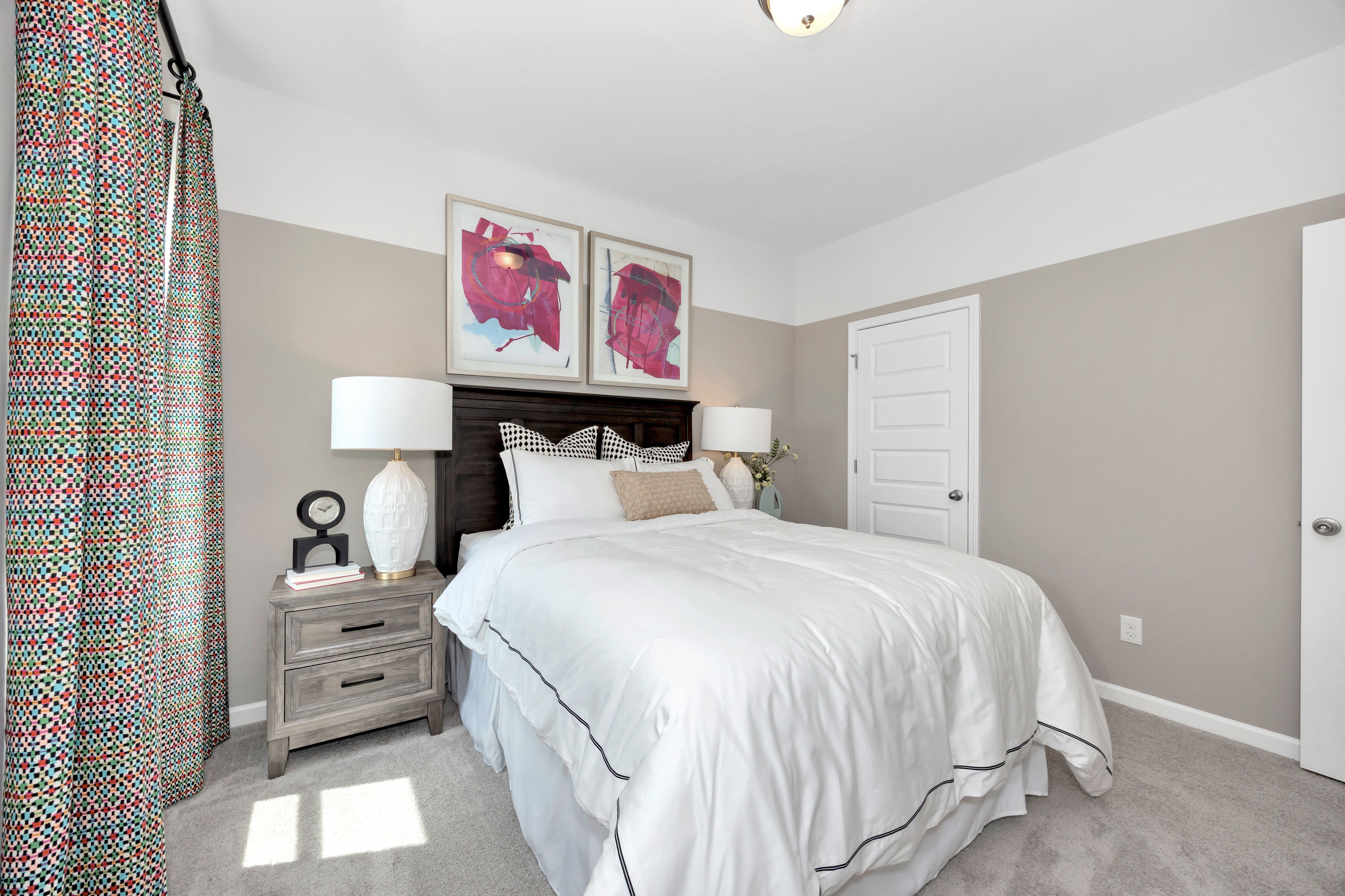 The Greenbrier II - Secondary Bedroom