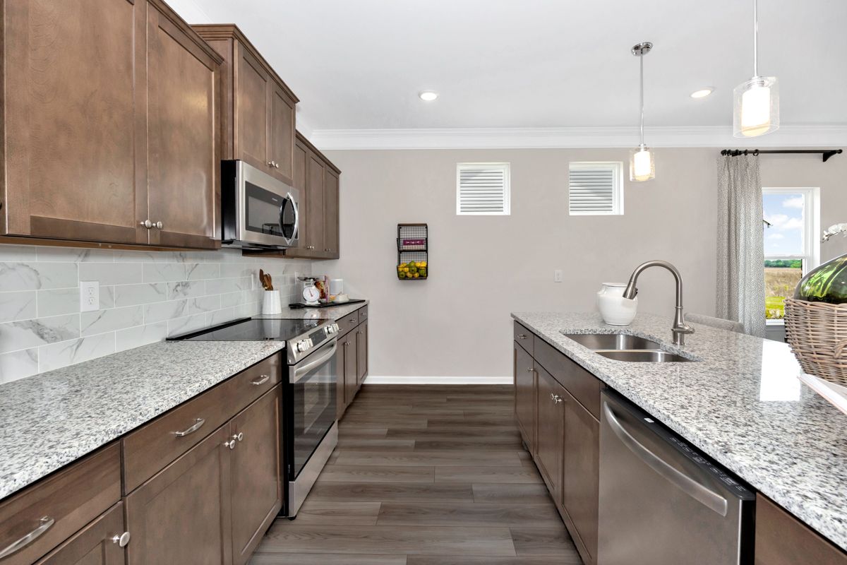 The Greenbrier II - Kitchen