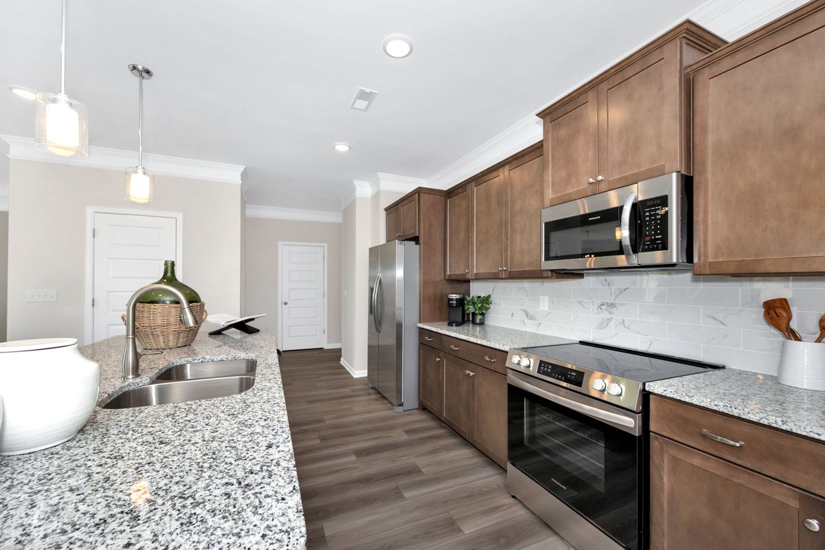 The Greenbrier II - Kitchen