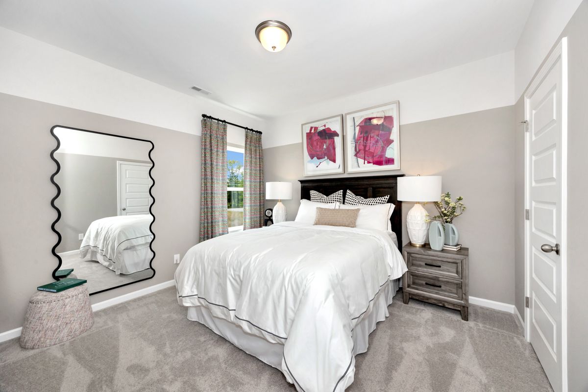 The Greenbrier II - Secondary Bedroom