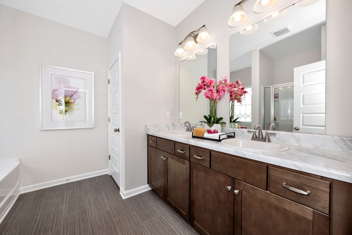 The Greenbrier II - Primary Bathroom