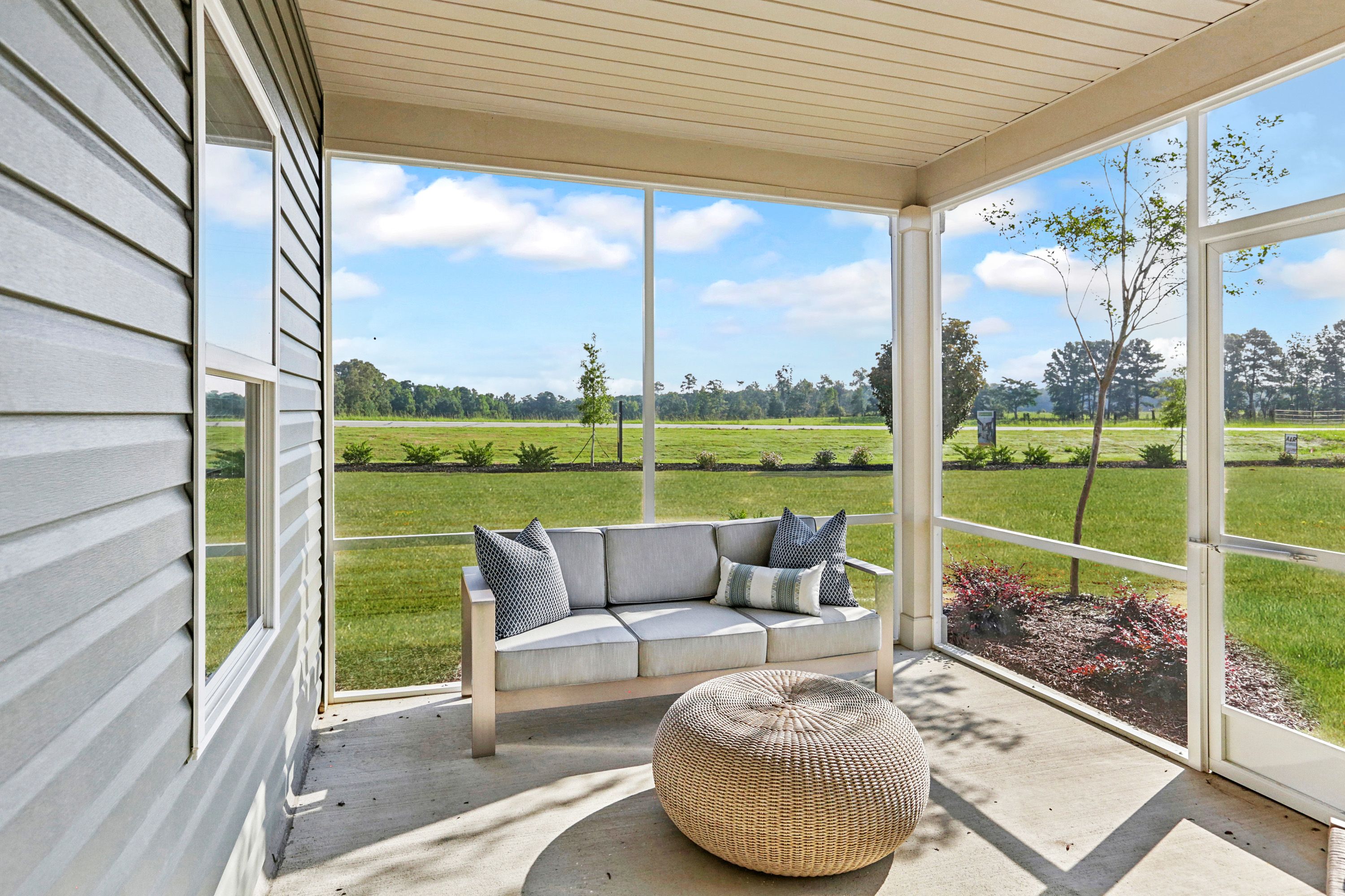 The Avondale - Built-in Covered Patio
