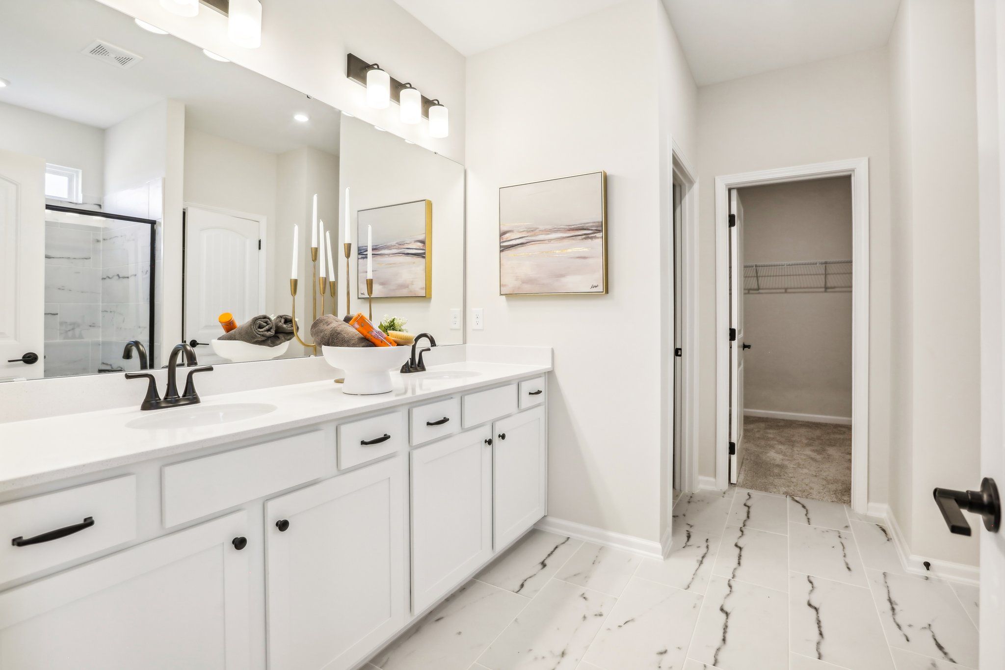 The McGinnis - Primary Bathroom