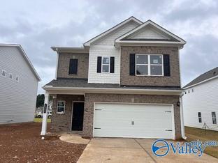 The Braselton II - Crowne Creek Village: Harvest, Alabama - Smith Douglas Homes
