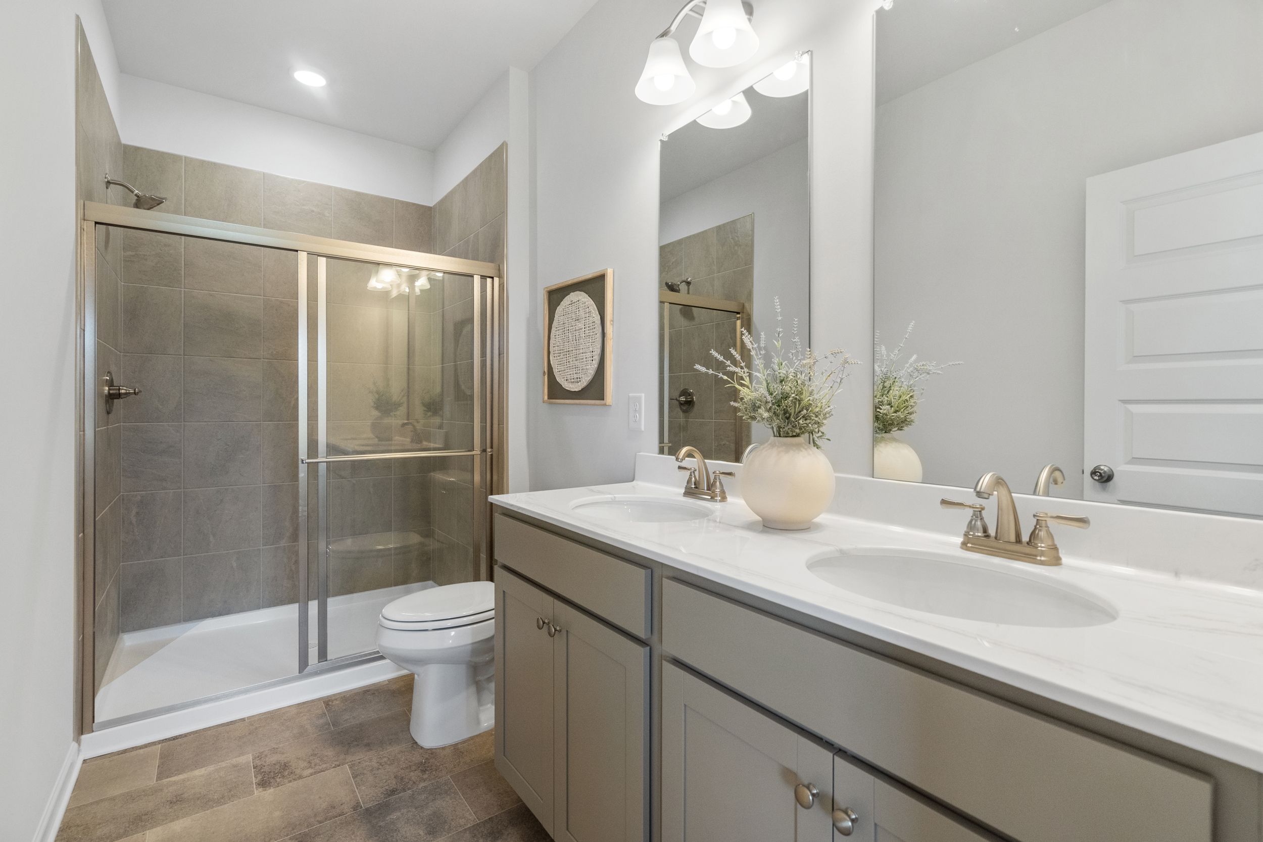 The Richmond - Owner's Bath