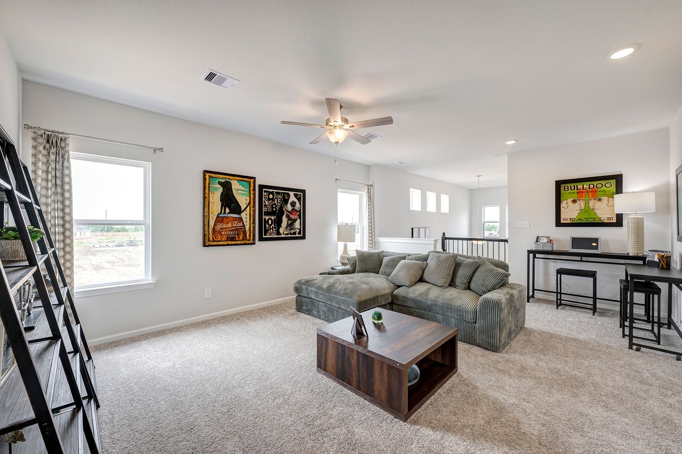 The Robin II- Loft/Game Room