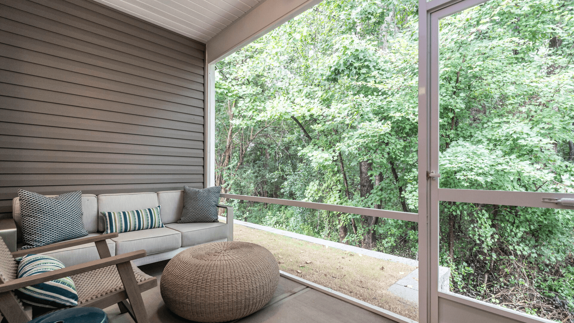 The Bradley Model Screened Porch