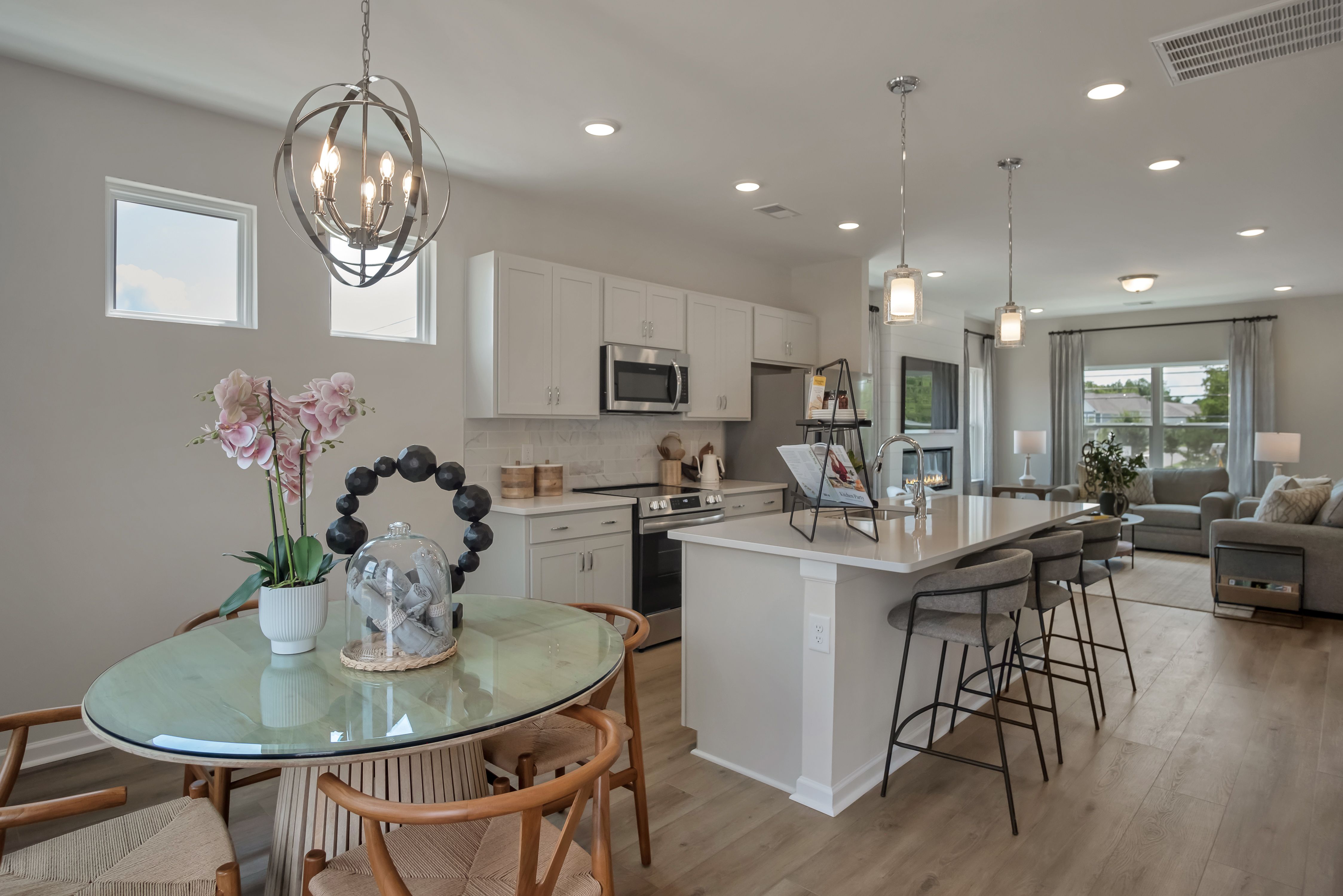 The Radcliffe - Dining and Kitchen