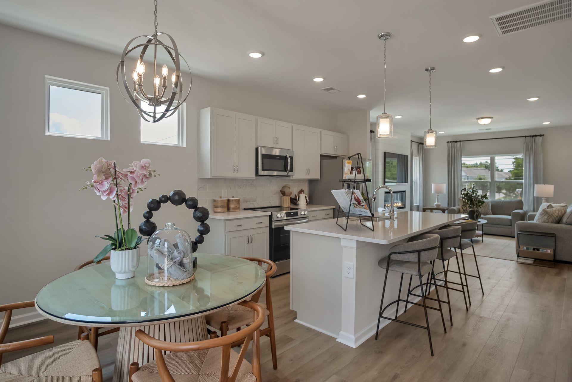 The Radcliffe - Dining and Kitchen
