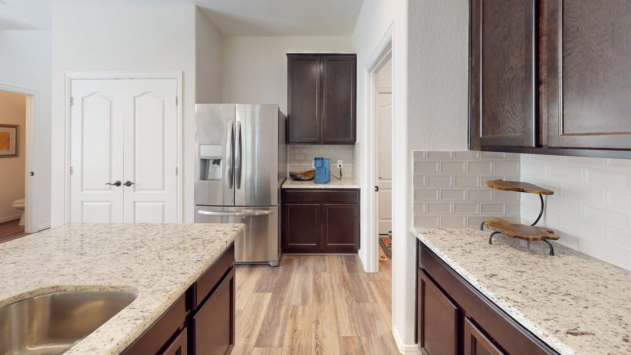 The Robin- Kitchen