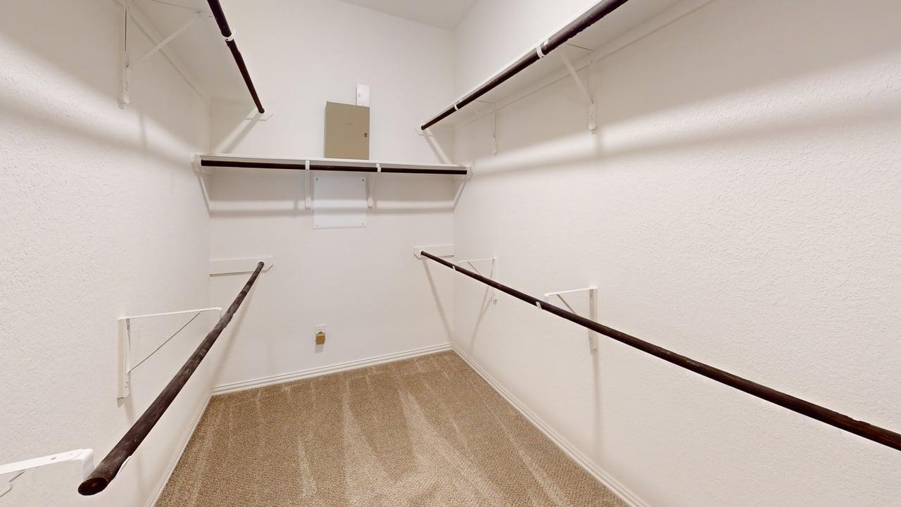 The Robin- Primary Walk-in Closet