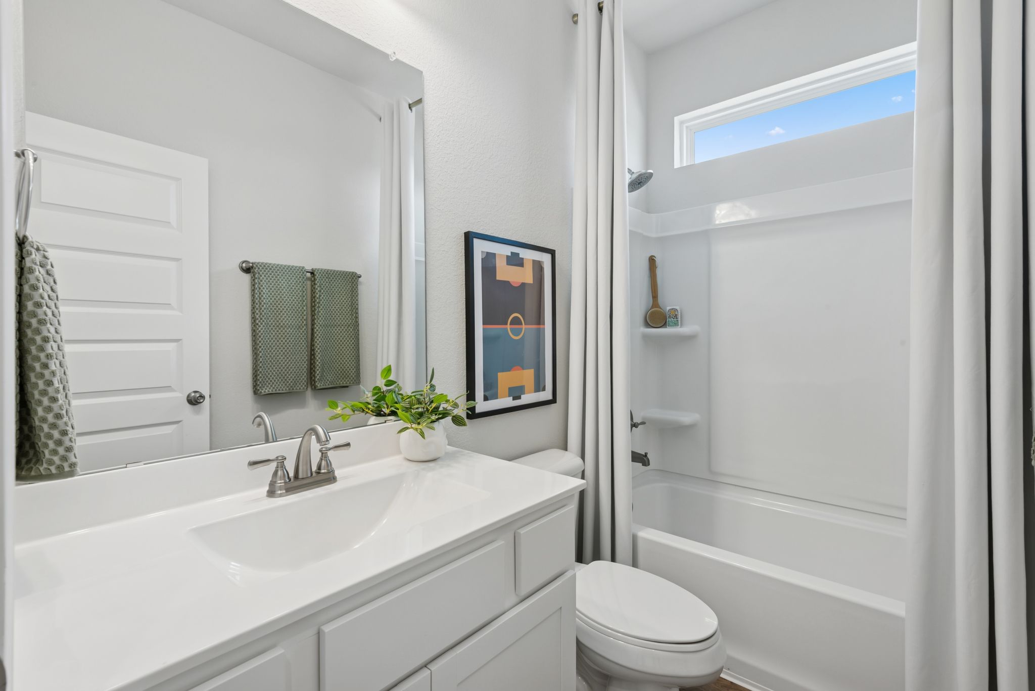 The Princeton II- Hall Bath Upstairs (Bath 3)