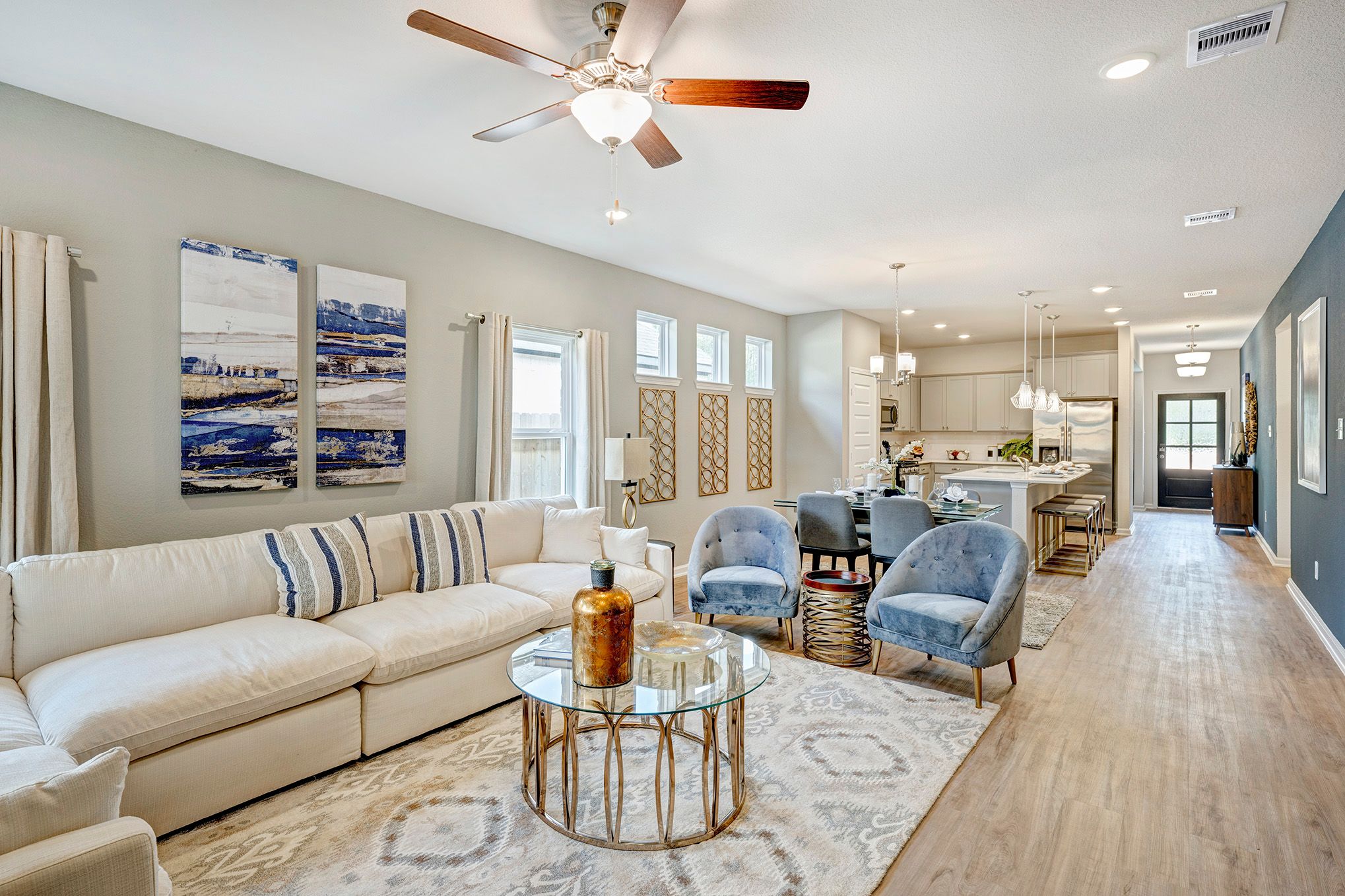 The Oakshire II - Open Living