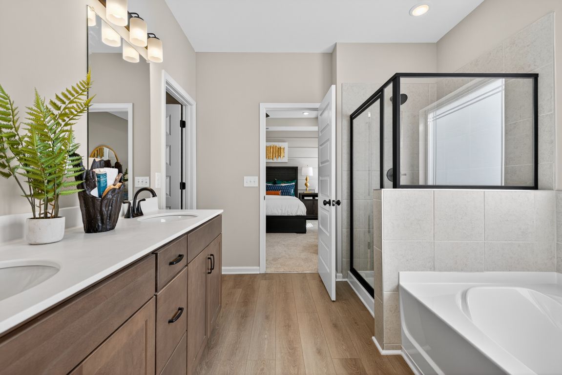 The Buford II - Owner's Bath