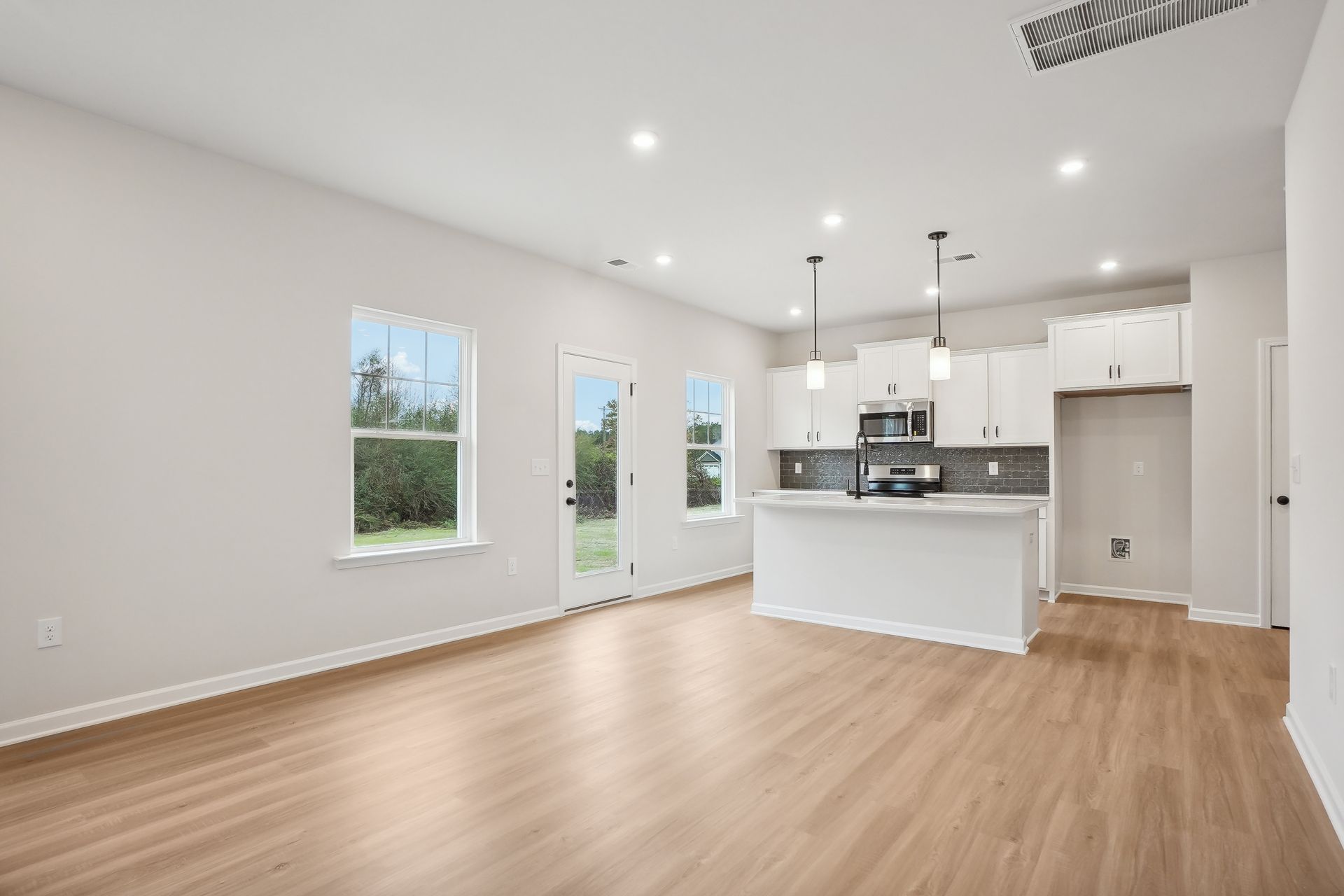The Grayson - Kitchen