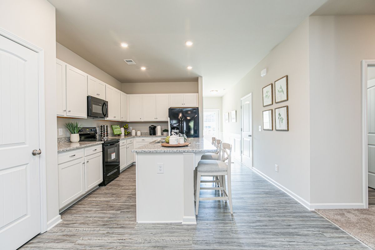 The Peachtree - Kitchen & Entryway