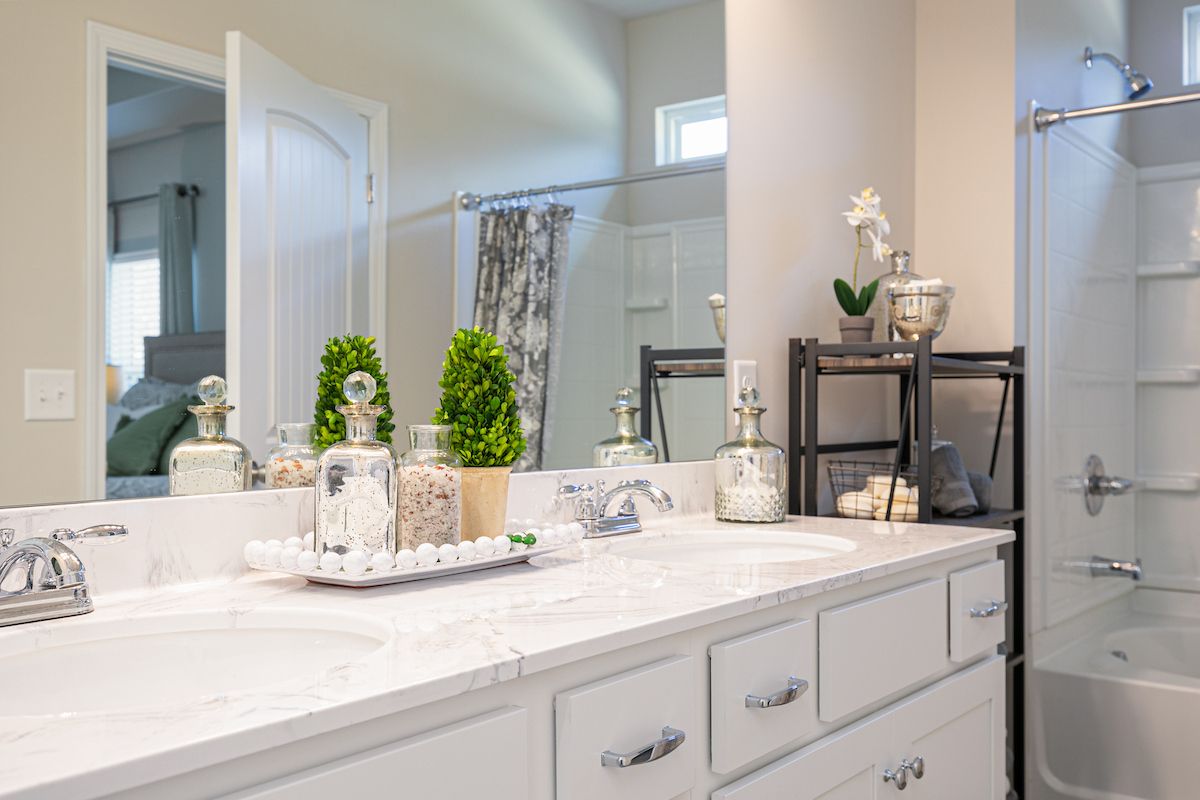 The Peachtree - Primary Suite (Bath)